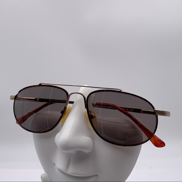 Vintage Advantage Eyewear Gold Aviator Sunglassws - Picture 3 of 7